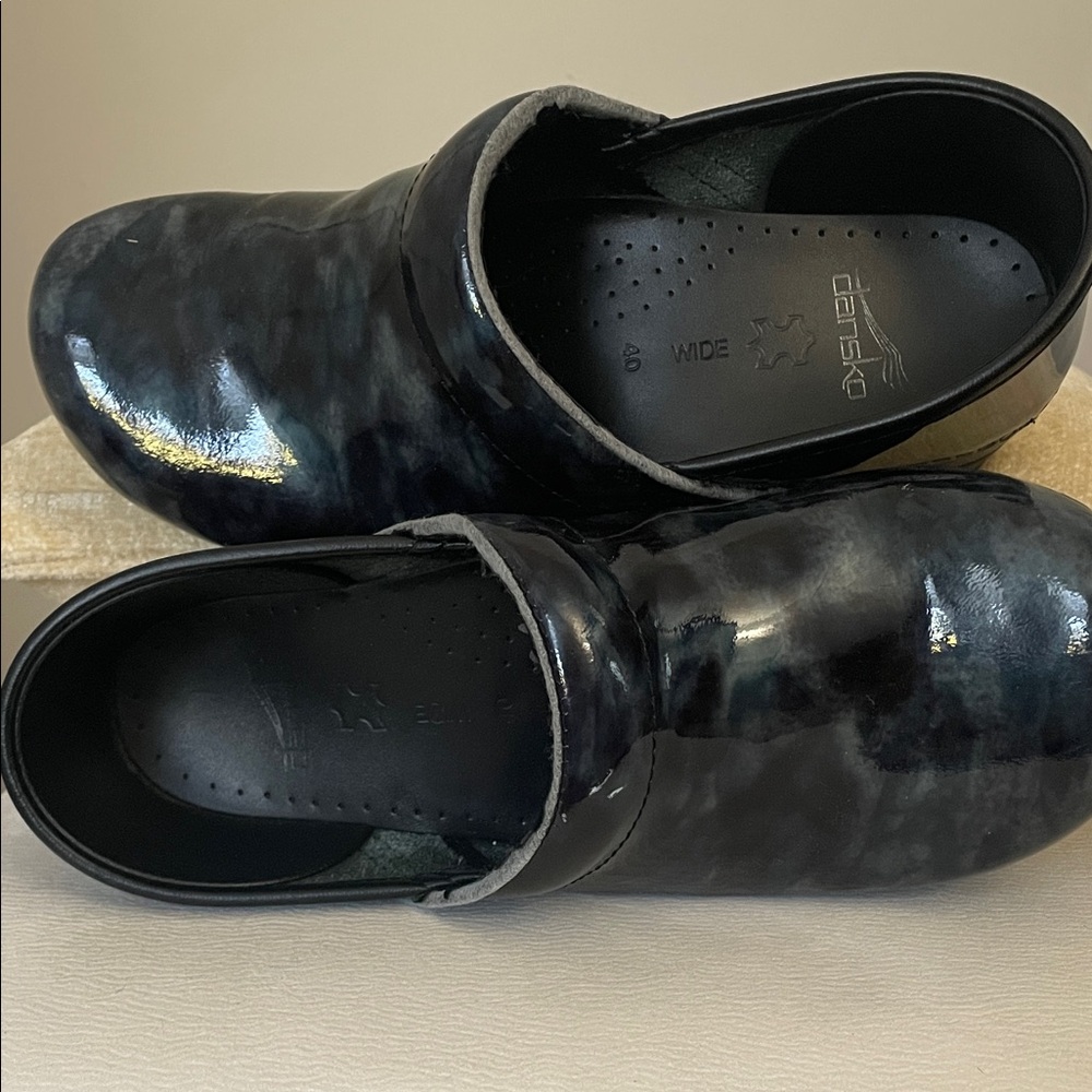 Dansko Clogs - Picture 2 of 5